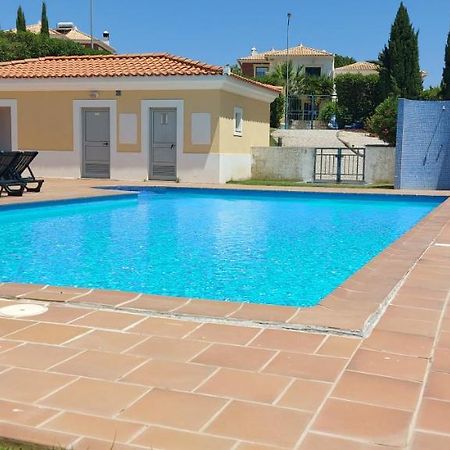Apartamento Piscina 5 Minutos Praia Alcantarilha Dış mekan fotoğraf