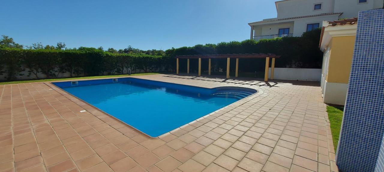 Apartamento Piscina 5 Minutos Praia Alcantarilha Dış mekan fotoğraf